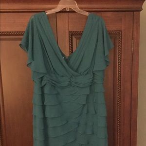 Beautiful teal colored dress by London Times